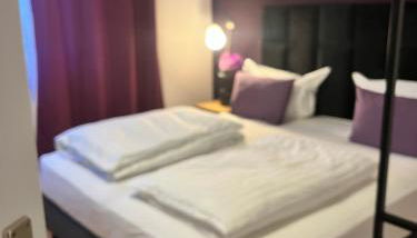 Purple Escape Balkon Netflix zentral - Foto 4