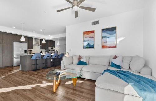 Amethyst Sky Loft - Elevated Two-Story Waterfront - Foto 12