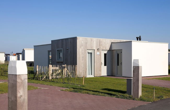 Villa in Nieuwvliet Near Beach Resort - Photo 1