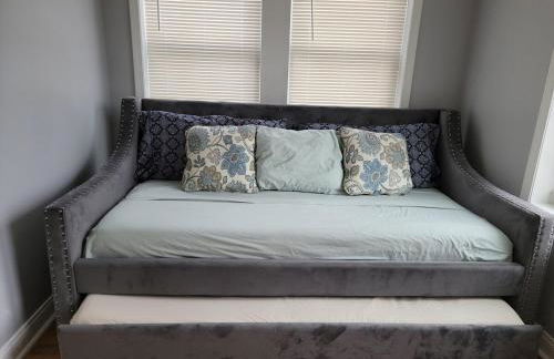 Beautiful Big 3 bedroom Quiet Apt near downtown - Foto 35