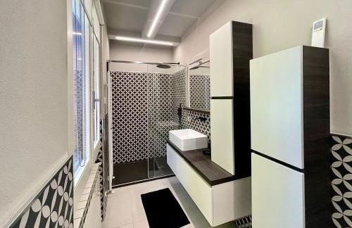 Elegant & Comfortable Modern Home with swimming pool - Foto 6