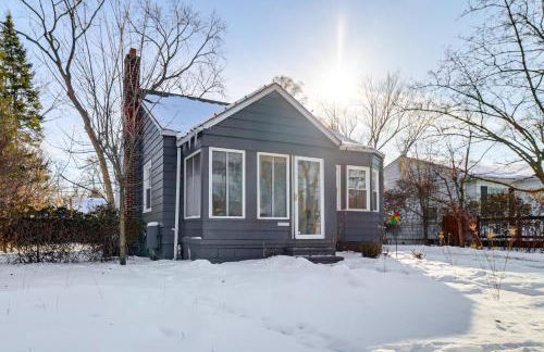 Families Welcome! Colorful Berkley Home with Yard - Foto 24
