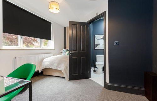 Ashton Getaway Sleeps 14 Free Parking - Foto 17