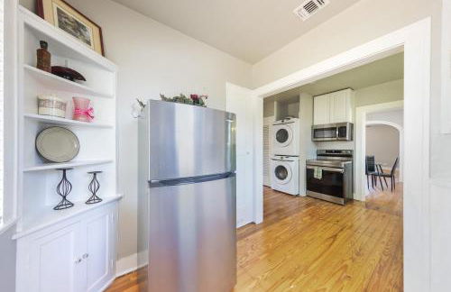 Luxurious 6 bedroom villa near downtown - Foto 43