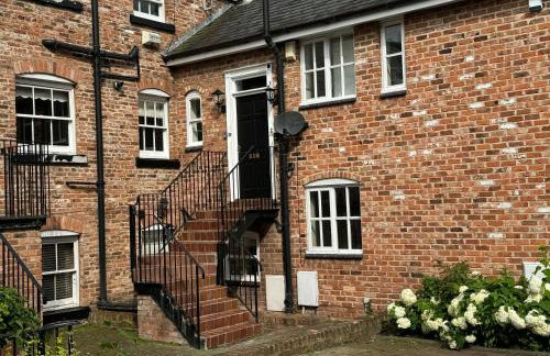 Chester Racecourse Views, Townhouse with Parking - Foto 36