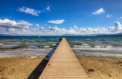 Lakeside Studio Steps from the Beach - Foto 3