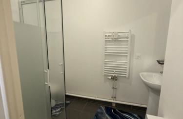 Le Cézanne - Paris et Aéroport CDG 20min - Balcon - Foto 16