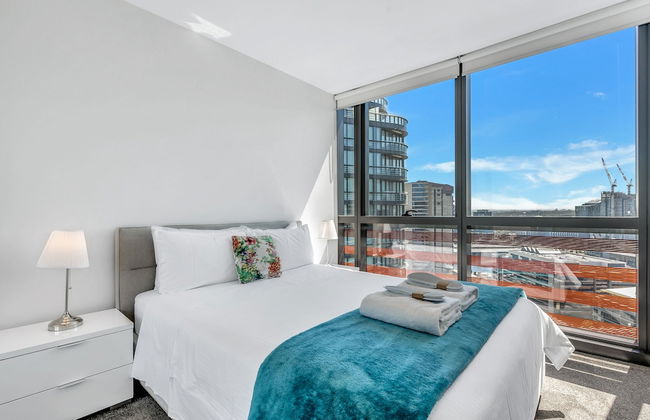 Melbourne Lifestyle Apartments - Best Views on Collins - Photo 43