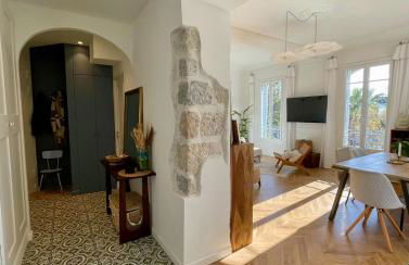 Bright, Spacious 2 Bedroom Apartment, Walk to Beach & Old Town - Foto 1