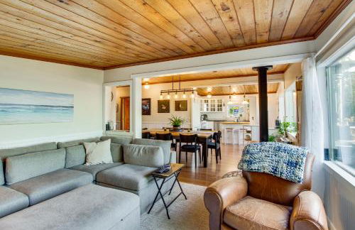 Puget Sound Cottage with Private Community Beach! - Photo 5