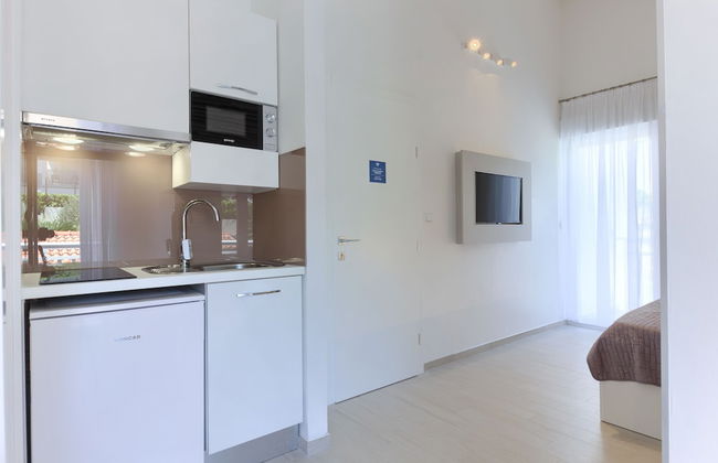 Stipe Residence - Photo 49