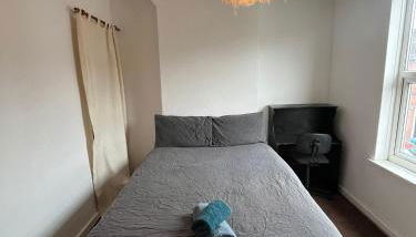 2 bedroom house in NG7 - Foto 5