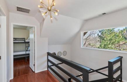 4 Bdr Modern Lake House Retreat with Stunning Views - Foto 33