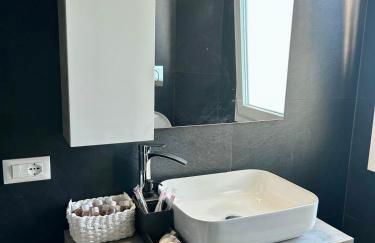 De Mio's Apartment - Photo 23