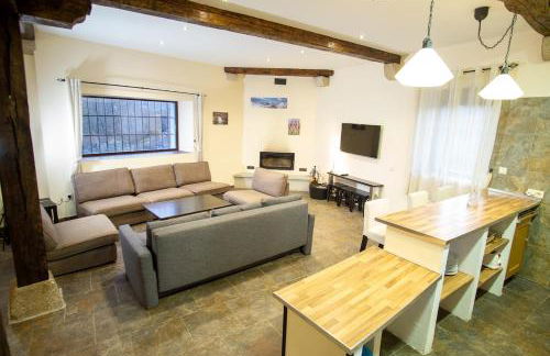 La Iglesuela - Photo 6