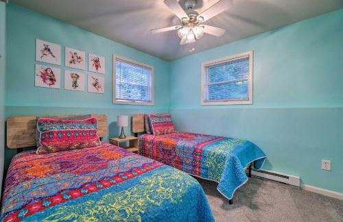 Hot Tub and Yard Stroudsburg Home in Poconos - Foto 29