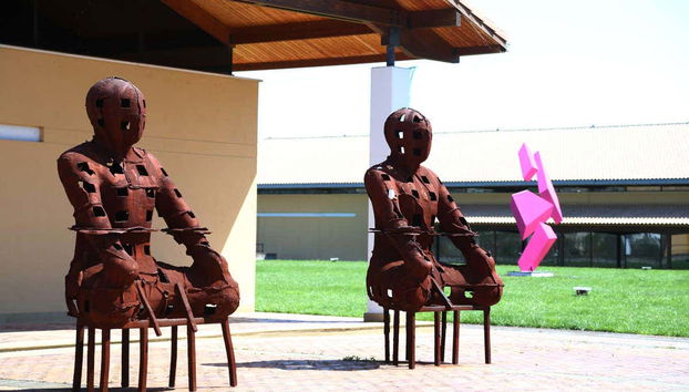 Sculptures dans les caves