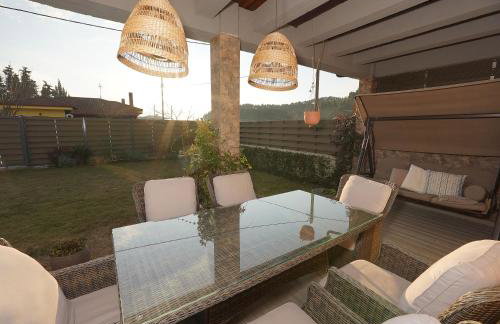 Villa ELi - Luxury Nature Getaway - Strategically located for Beach Exploration - Onsite Power for Electric Vehicle - Foto 3