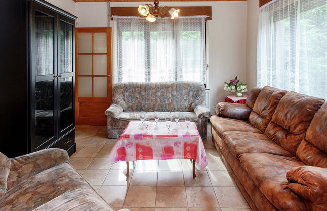 Quaint Holiday Home With Fenced Garden in Manhay - Photo 7