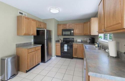 Travis' Place - Convenient and Affordable Location - Foto 25