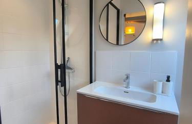 La Maison Rouge sur le port à proximité de toutes commodités 2 personnes - Foto 7