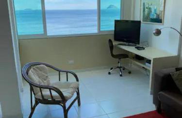 Apto. Leme 10º andar frente para o mar (vista espetacular) - Photo 50