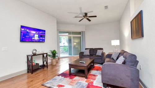 Stylish Open Concept Apt with King Bed, walking distance from NRG Texans Stadium, 1 mile to Med Center, Free Parking - Foto 4