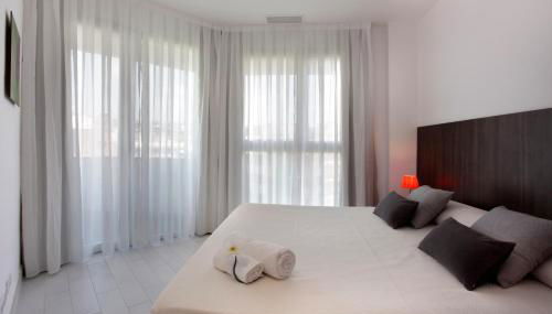 Fisa Rentals Les Corts Apartments - Photo 5