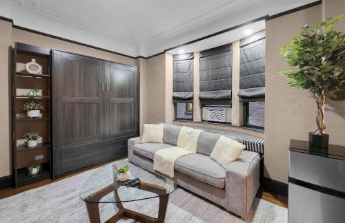 Stylish 1BR Apartment in the Heart of the City with Gym - Foto 18