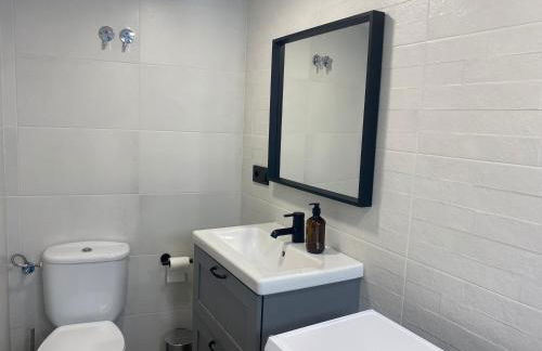 Casa Vera, vistas en el corazon de la ciudad - Photo 20