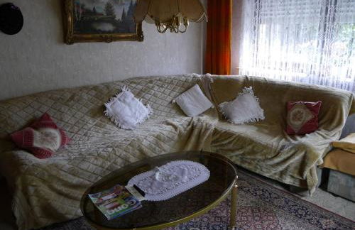 Charming, bright family home with conservatory - Foto 36