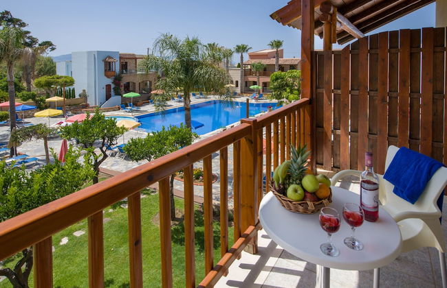 Omega Platanias - Foto 33