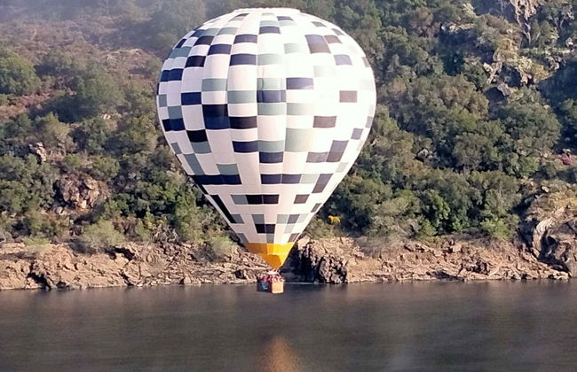 Hot Air Balloon Ride over Ribeira Sacra - Photo 1