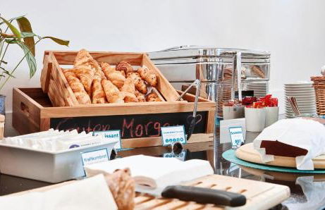 Living Hotel am Olympiapark - Photo 12