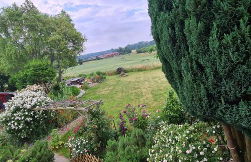 Haus Rosengarten- Ruhige Ferienwohnungen im Grünen - Foto 69