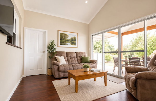 Driftwood Cottage - Photo 10
