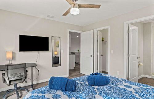 Coastal Calm 2BR Retreat Minutes to Manasota Beach - Foto 16