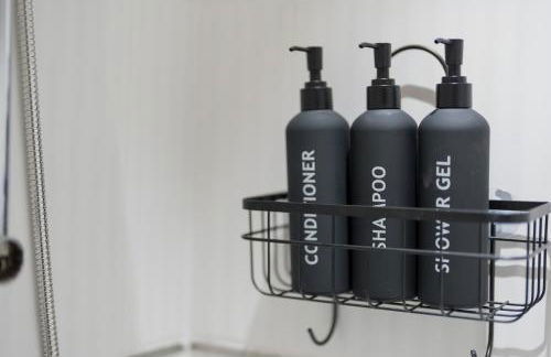 Highrise Balcony Stay in the Heart of Wolverhampton - Foto 15