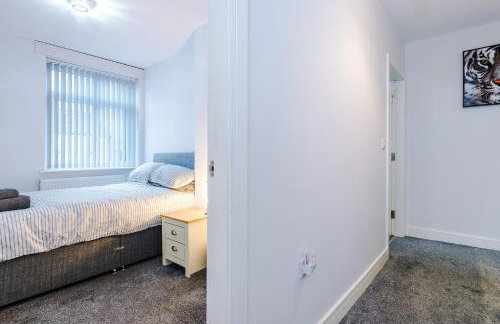 Contractor, Relocation, insurance , 4 bedroom property, Bury - Foto 12