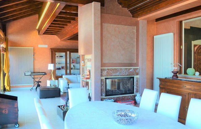 Divine Holiday Home in Giosa Marea with Sauna & Hot Tub - Foto 59