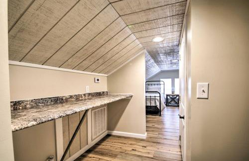 Farm-Style Ste Genevieve Retreat with Fire Pit! - Foto 21