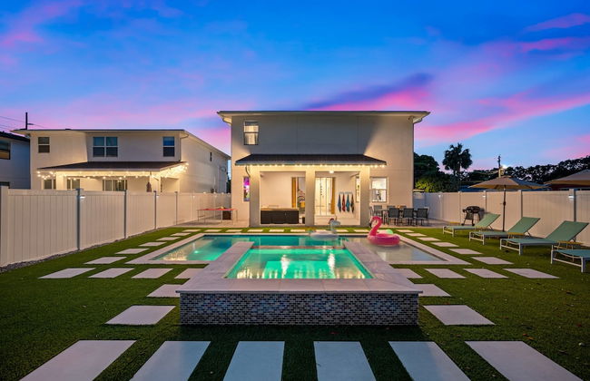 New-6br Discovilla- Sleeps16 Heated Pool & More - Foto 40