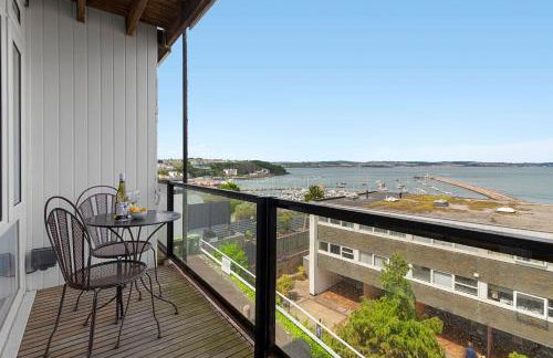 Seaside Rendezvous - Sleeps 7, Sea Views & Parking - Foto 3