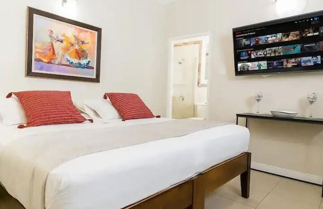 Serenity Gardens Living - Photo 3