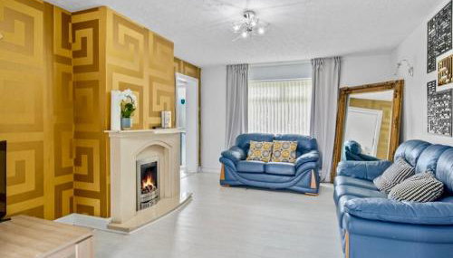 Spacious 3 Bedroom Home in Aintree - Foto 1