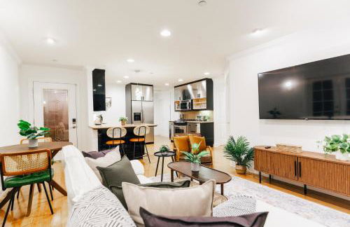 Serene Escape 2BD Private Patio & Firepit near Stanford - Foto 1