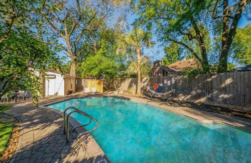 Bright and Spacious Home for w Pool -over 30 Nights- - Foto 45