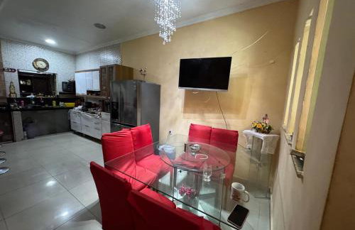 CASA DE DOIS PAVIMENTOS COM SUITEs - Foto 11