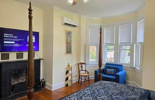 Newly Renovated Historic 6-Bedroom Manor, Where Timeless Elegance Meets Modern Luxury - Foto 13