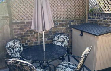 Cosy 2 Bedroom House -2023, 2024 &2025 award winner! - Foto 29